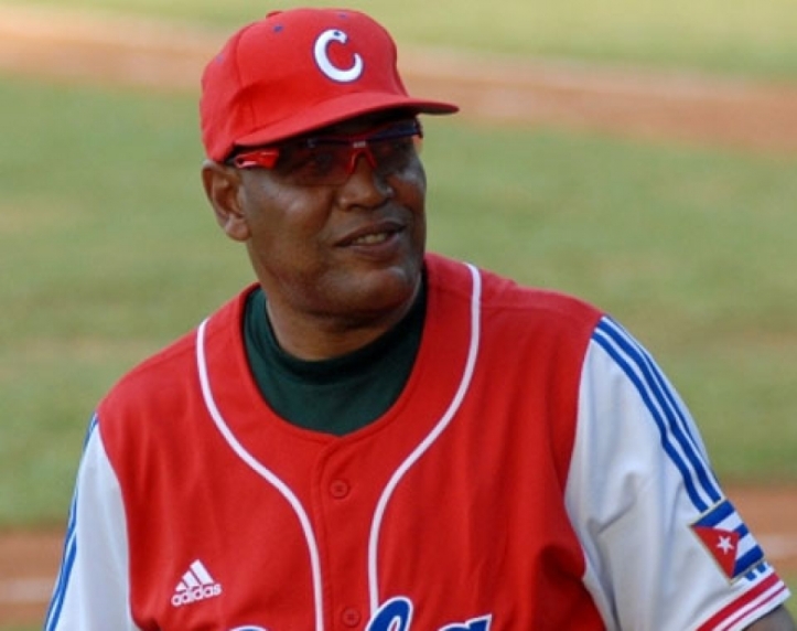 Víctor Mesa Martínez, manager de Cuba, armó una selección de lujo, aunque no escapó a severas críticas por la convocatoria y las exclusiones de algunos peloteros